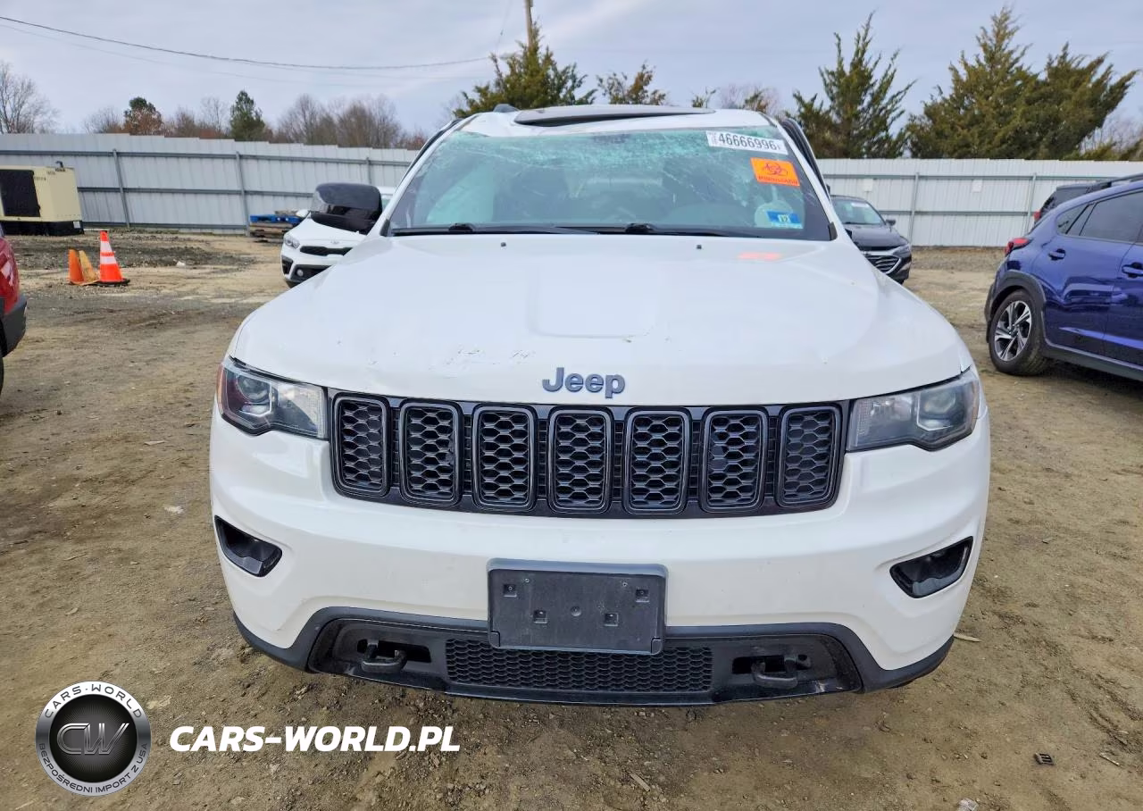2018 Jeep Grand Cherokee Laredo VIN:1C4RJFAG0JC420893 - 5
