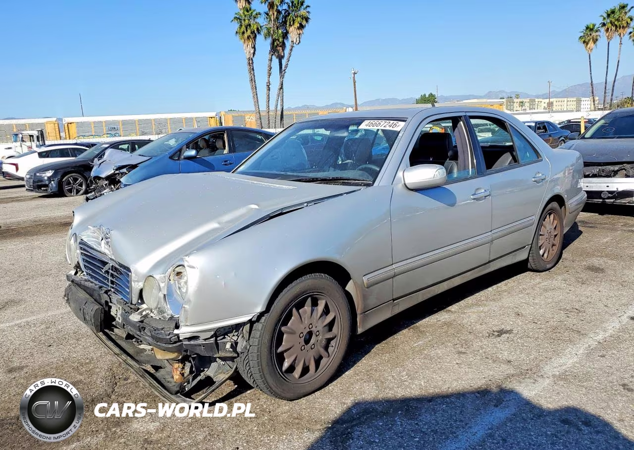 2001 Mercedes-Benz E 320