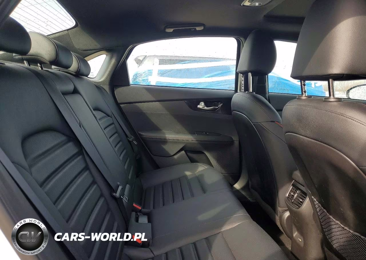 2023 Kia Forte Gt VIN:3KPF44AC4PE567053 - 10