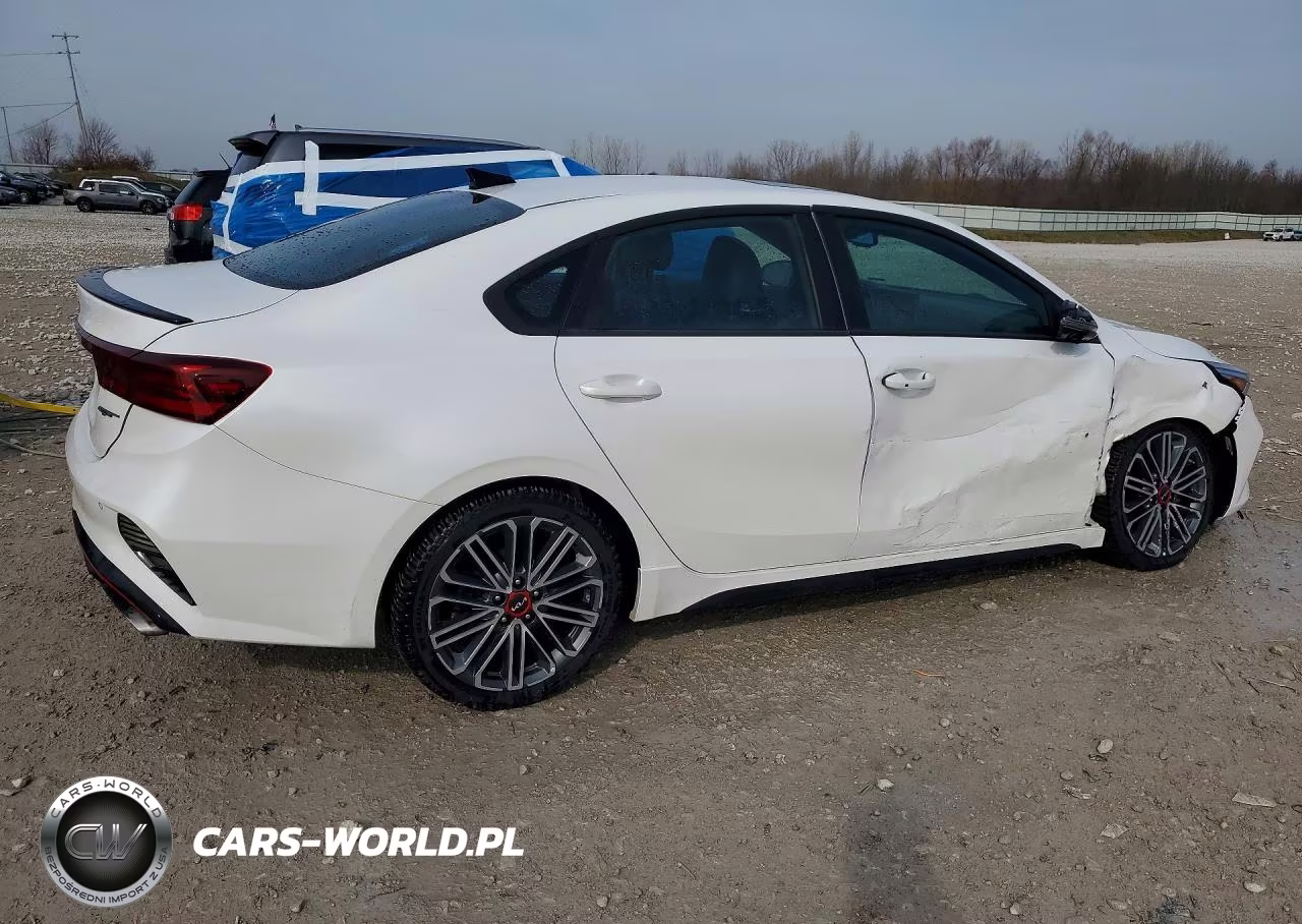 2023 Kia Forte Gt VIN:3KPF44AC4PE567053 - 3