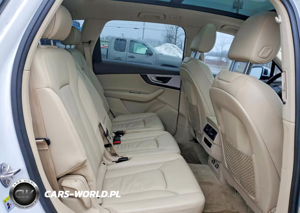 2019 Audi Q7 Premium VIN:WA1AHAF72KD047625 - 11