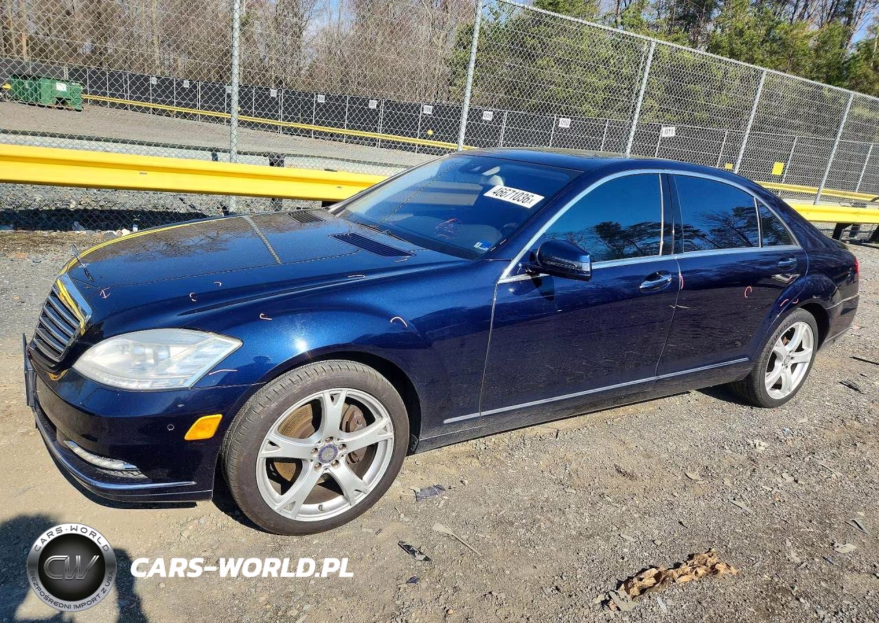 2013 Mercedes-Benz S 550 4Matic