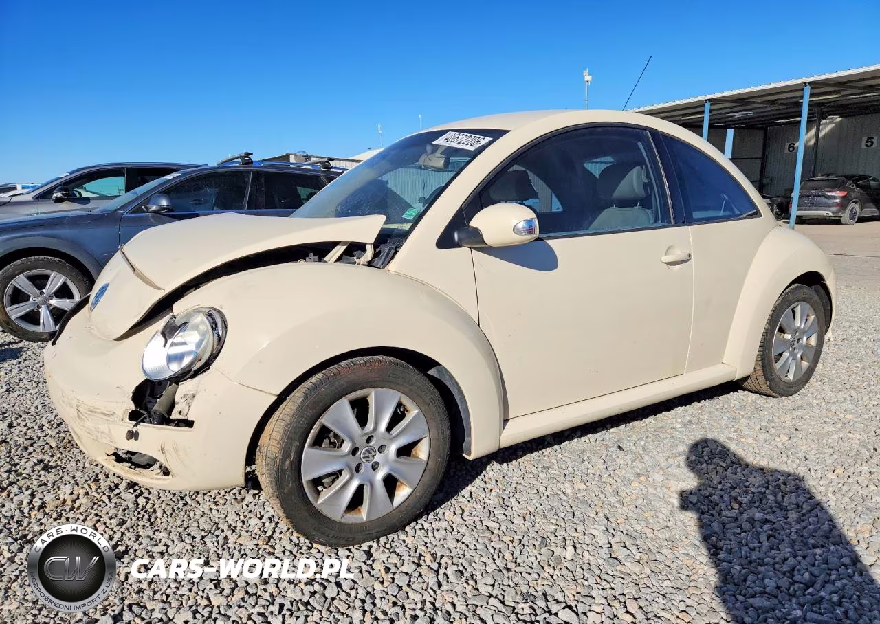 2009 Volkswagen New Beetle S