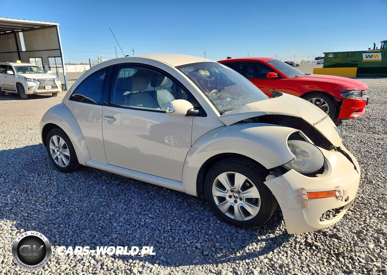 2009 Volkswagen New Beetle S VIN:3VWPW31C89M503578 - 4