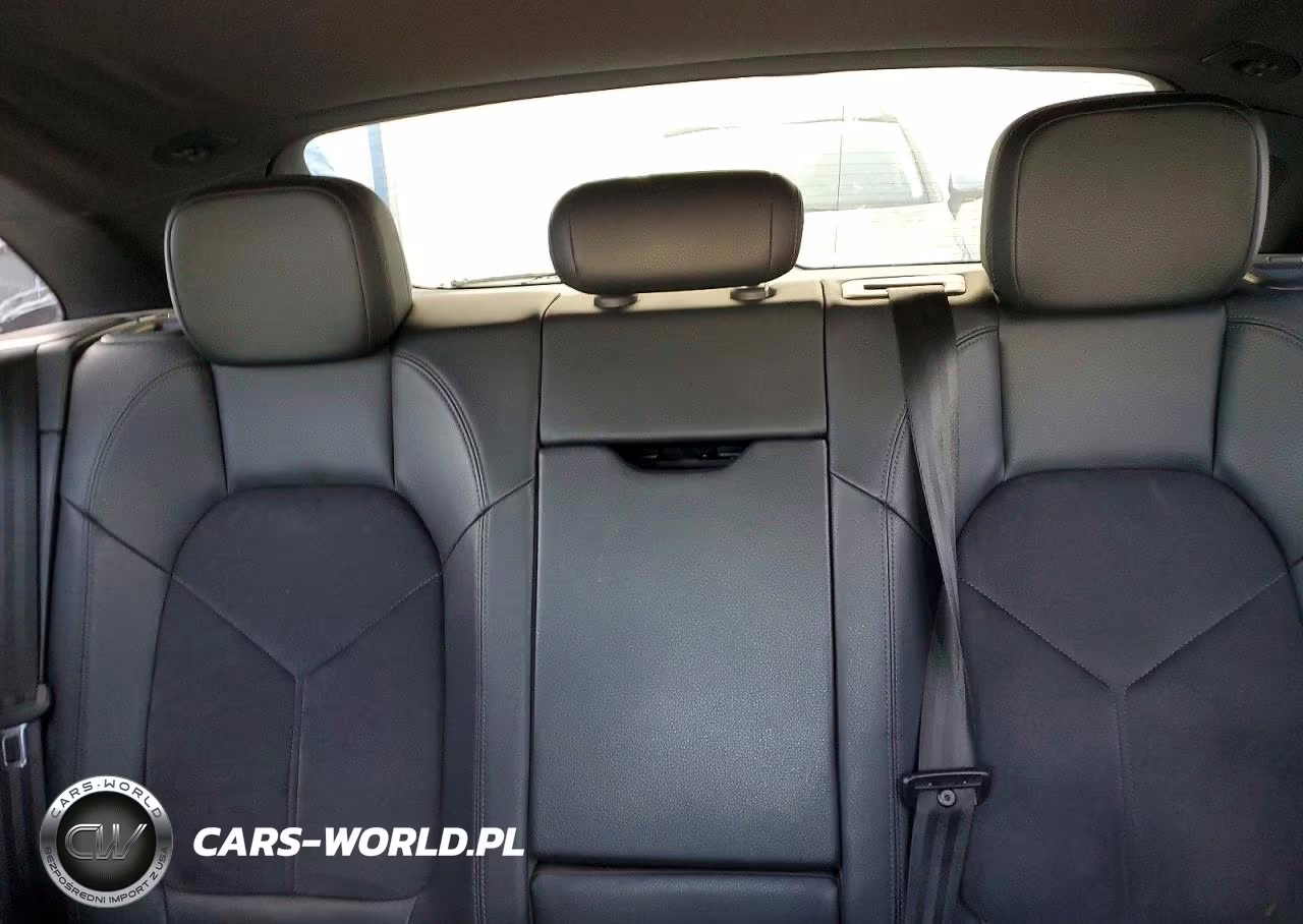 2018 Porsche Macan VIN:WP1AA2A51JLB15809 - 10