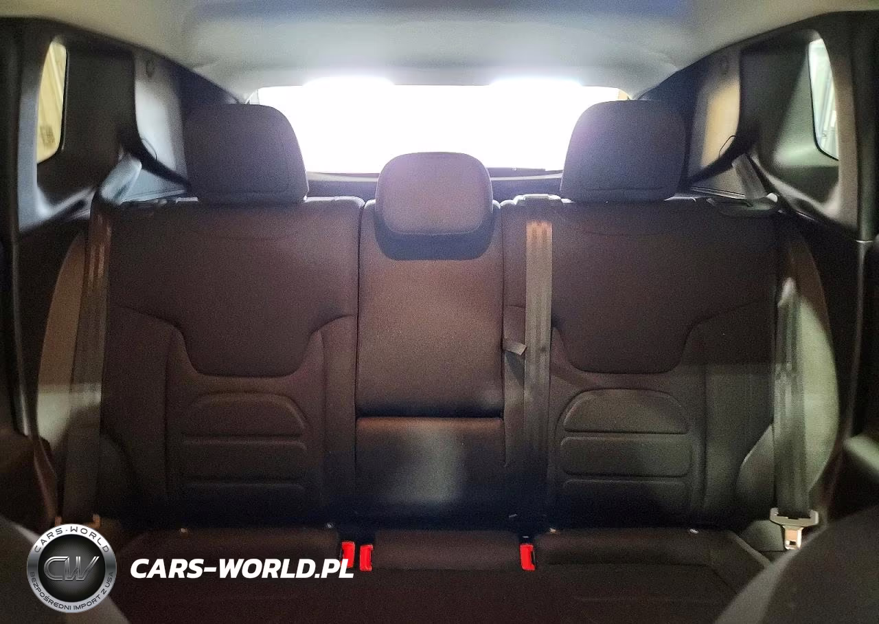 2017 Jeep Renegade Latitude VIN:ZACCJBBB5HPG23558 - 10