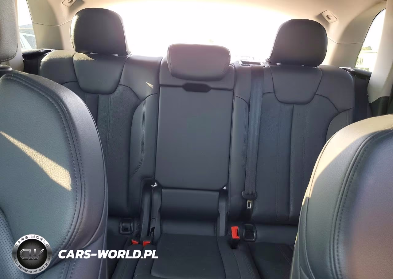 2018 Audi Q5 Premium Plus VIN:WA1BNAFY1J2071558 - 10