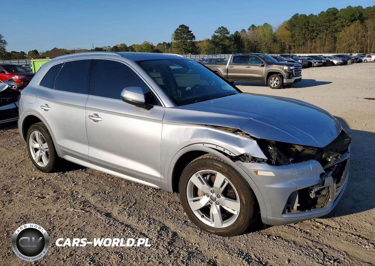 2018 Audi Q5 Premium Plus VIN:WA1BNAFY1J2071558 - 4