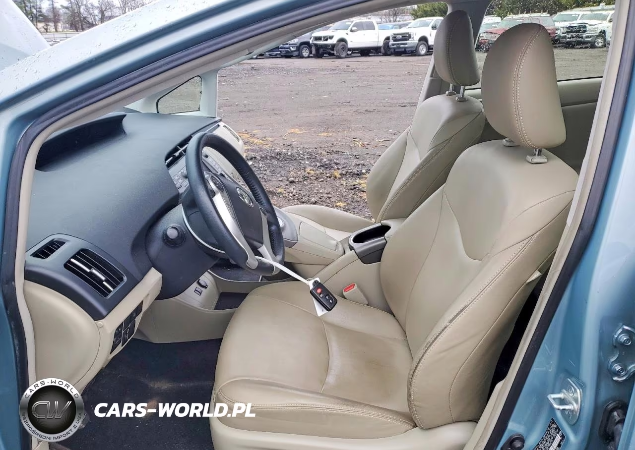 2014 Toyota Prius Four VIN:JTDKN3DU2E1735119 - 7