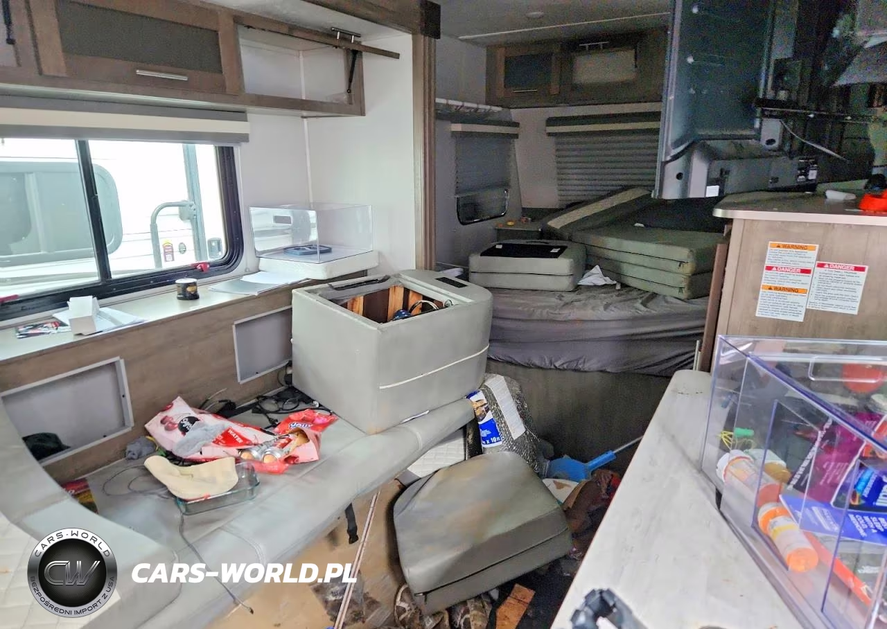 2019 Forest River No Boundaries Camper VIN:4X4TNBV17KR200605 - 5