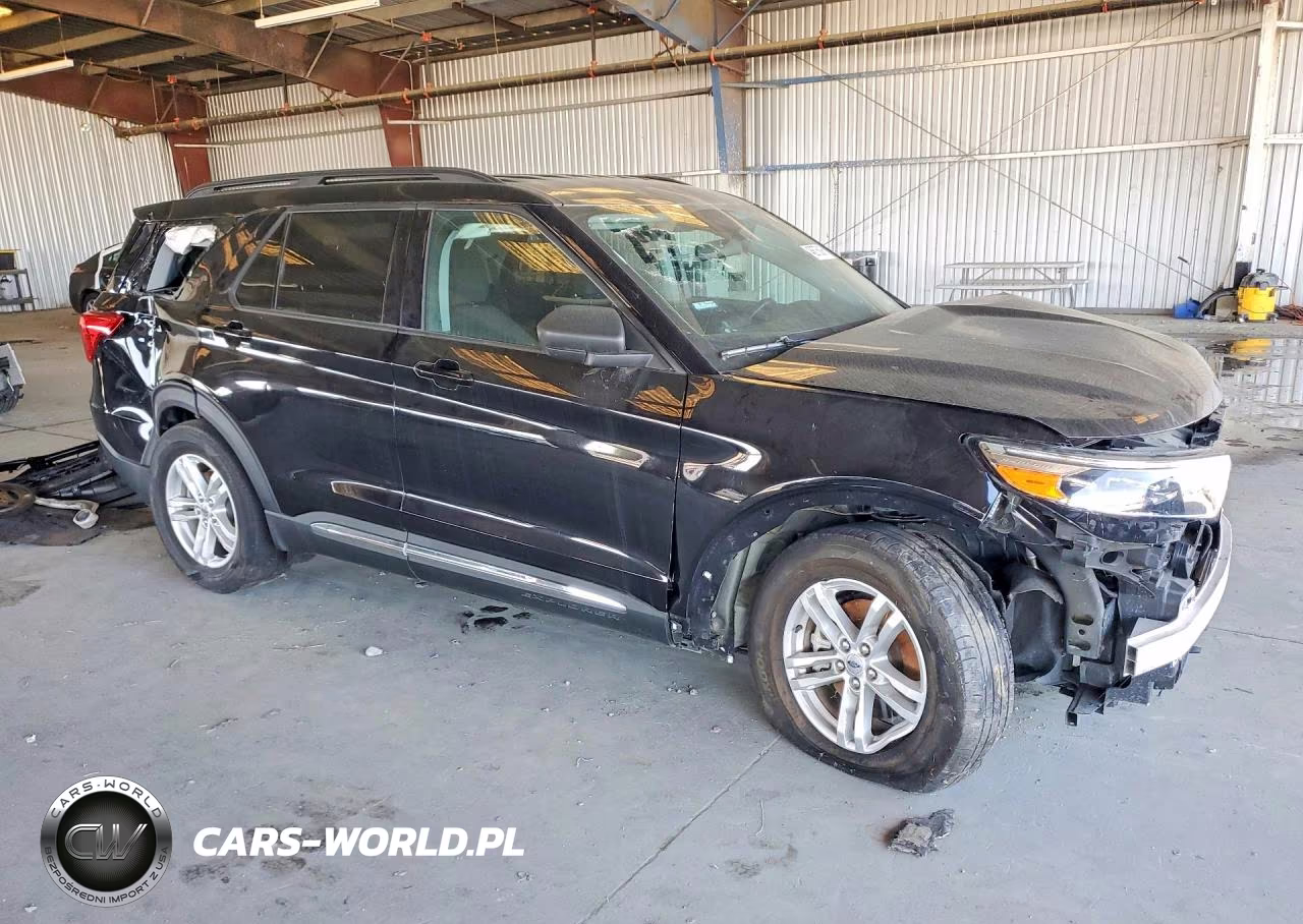 2022 Ford Explorer Xlt VIN:1FMSK7DH6NGB62415 - 4