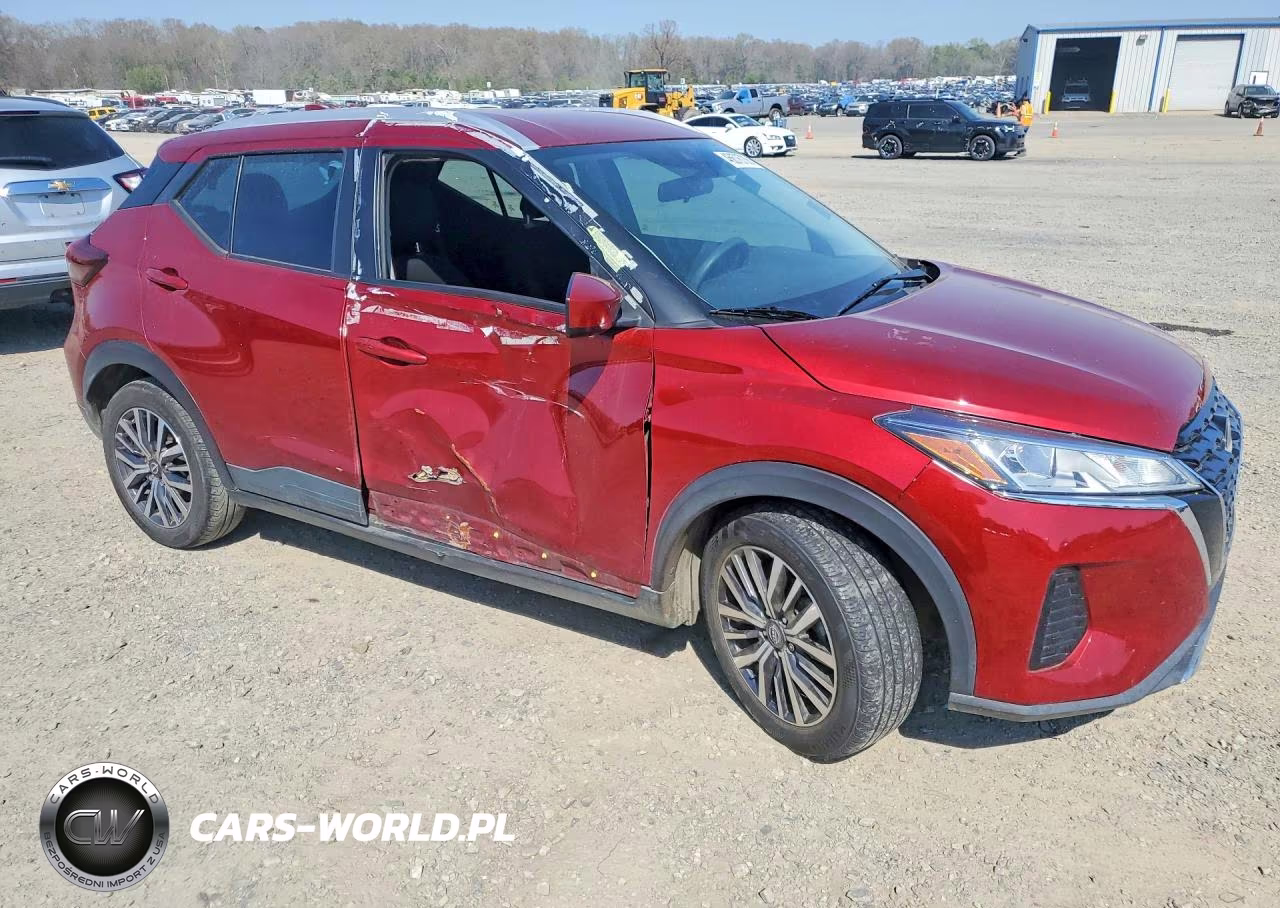 2023 Nissan Kicks Sv VIN:3N1CP5CV8PL561317 - 4
