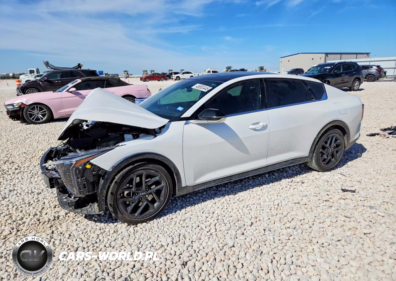 2025 Kia K4 Gt-Line Turbo
