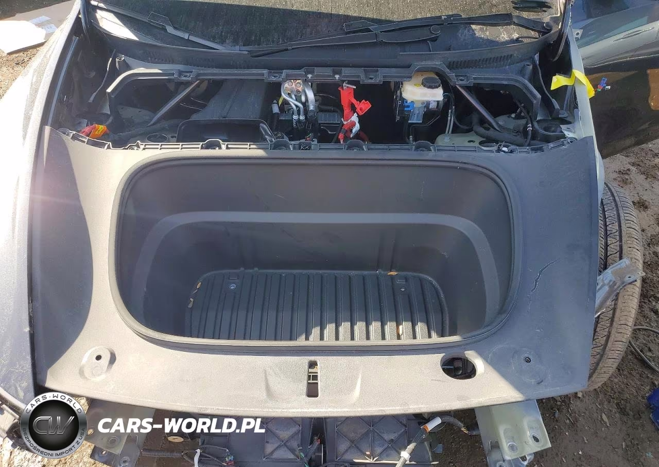2026 Tesla Model Y VIN:7SAYGDEE6TF333919 - 11