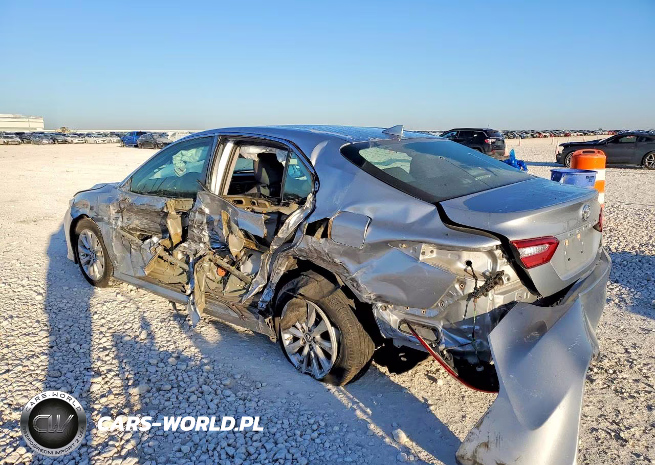 2019 Toyota Camry Le VIN:4T1B11HK6KU191464 - 2