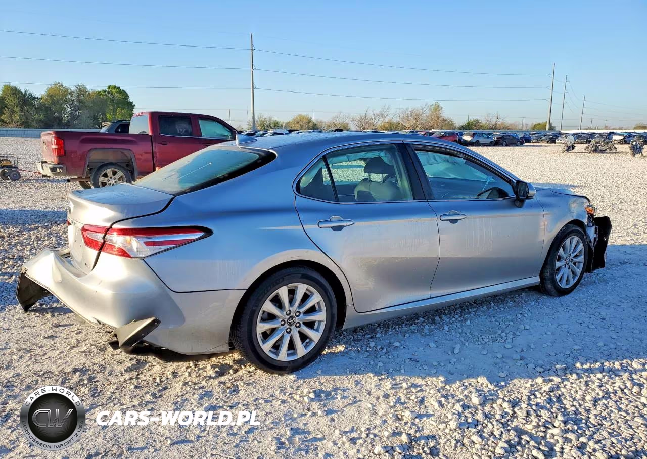2019 Toyota Camry Le VIN:4T1B11HK6KU191464 - 3