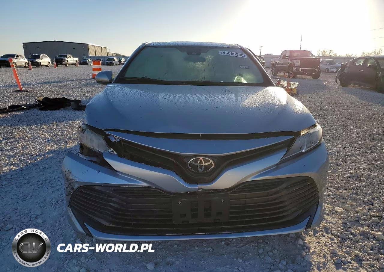 2019 Toyota Camry Le VIN:4T1B11HK6KU191464 - 5