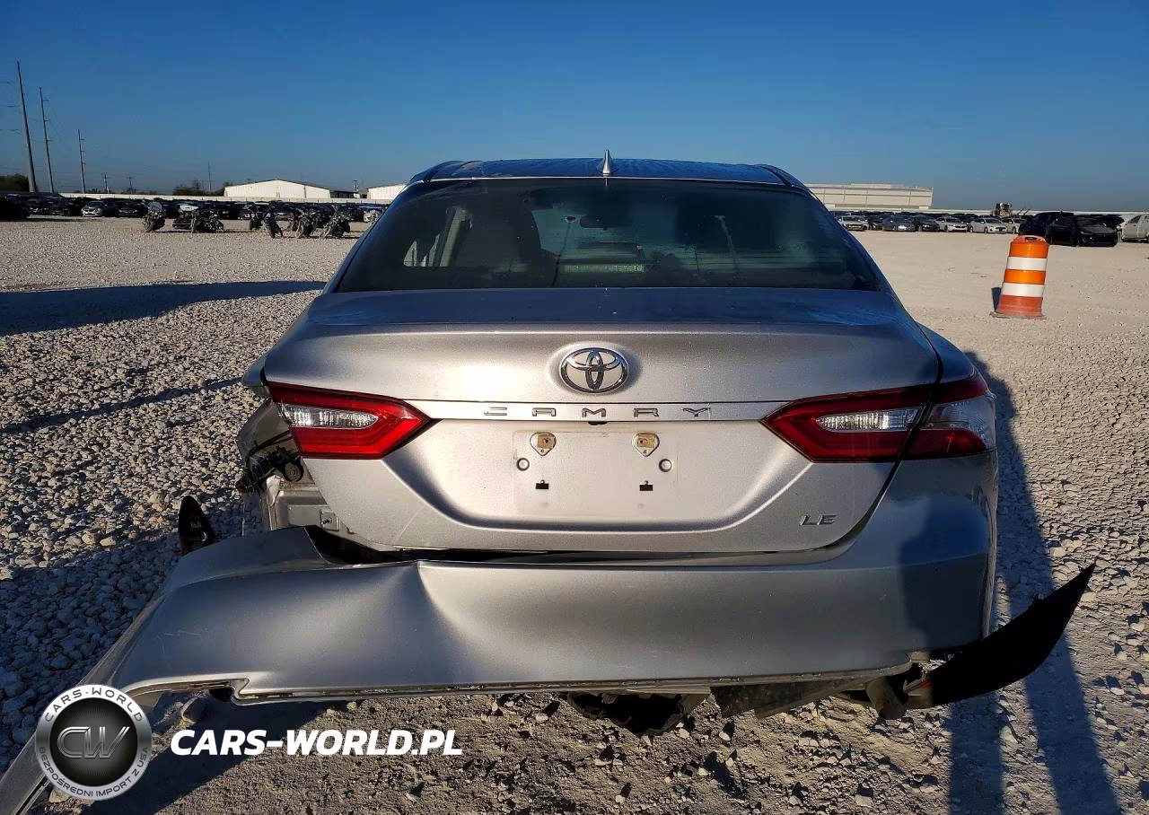 2019 Toyota Camry Le VIN:4T1B11HK6KU191464 - 6