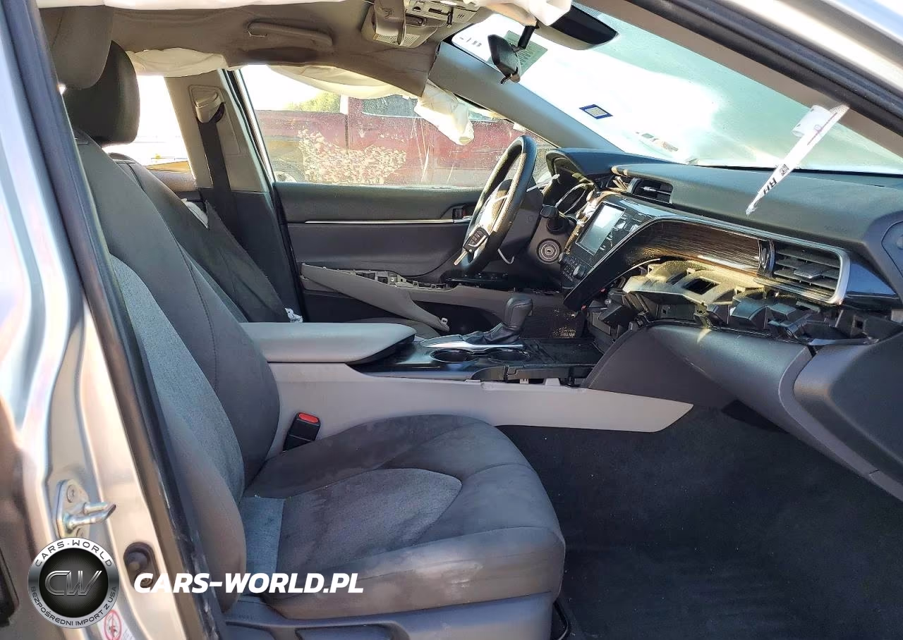 2019 Toyota Camry Le VIN:4T1B11HK6KU191464 - 7