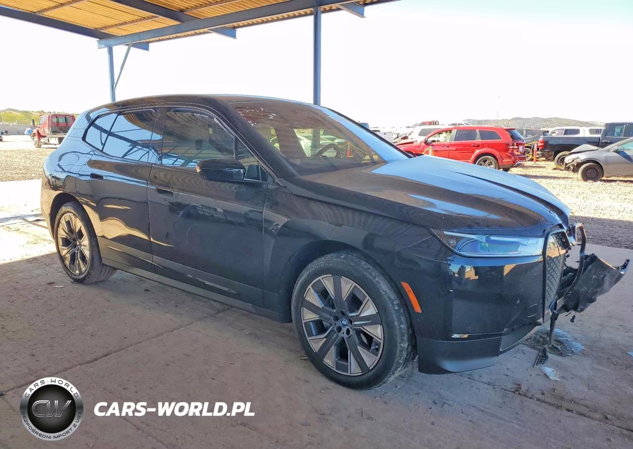 2025 BMW Ix M70 VIN:WB523CF06SCU57420 - 4