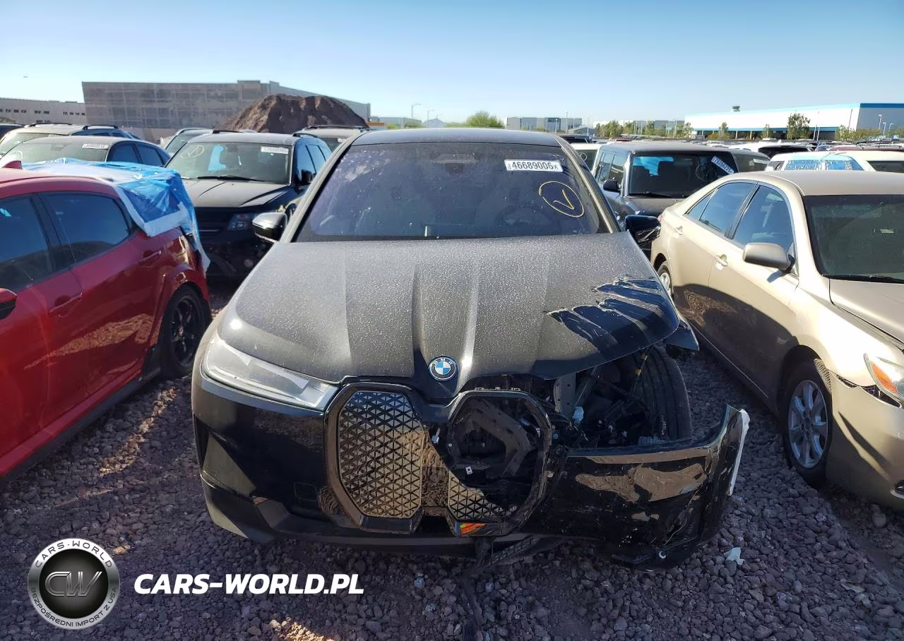 2025 BMW Ix M70 VIN:WB523CF06SCU57420 - 5