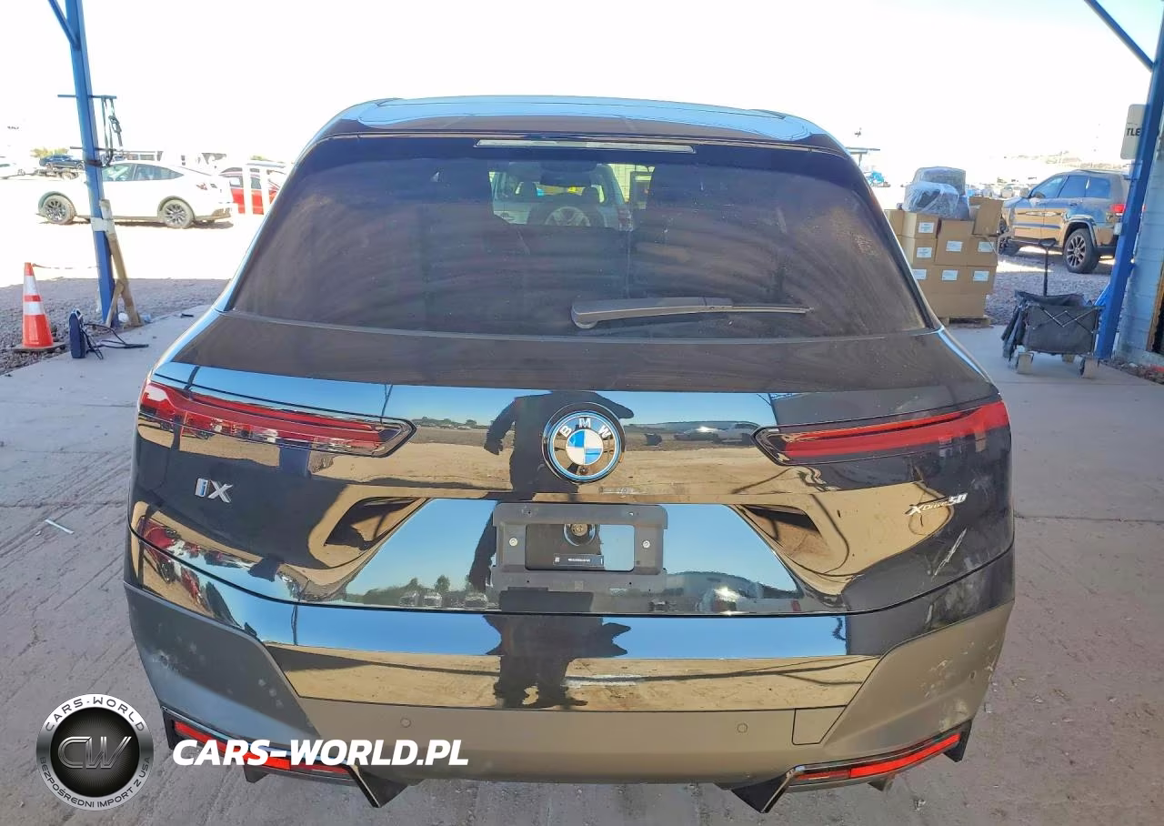 2025 BMW Ix M70 VIN:WB523CF06SCU57420 - 6