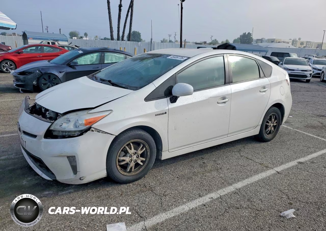 2014 Toyota Prius Two