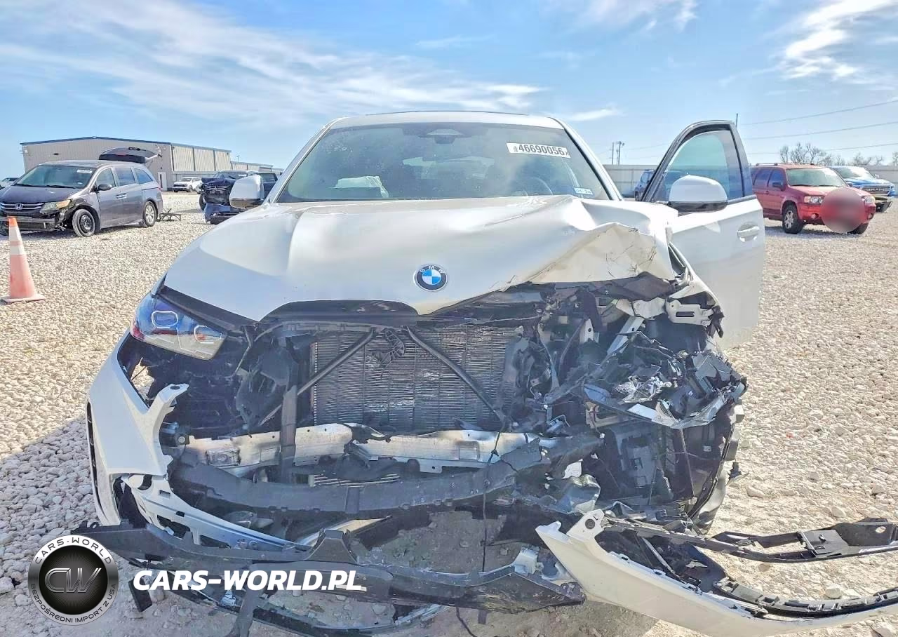 2026 BMW X6 xDrive40I VIN:5UX33EX08T9297010 - 12