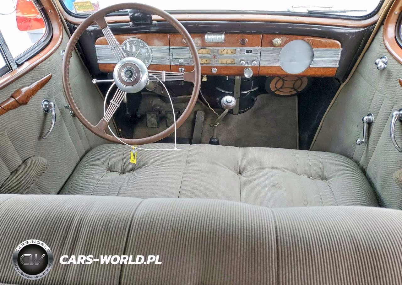1937 Packard Deluxe Eight VIN:I09229555 - 8