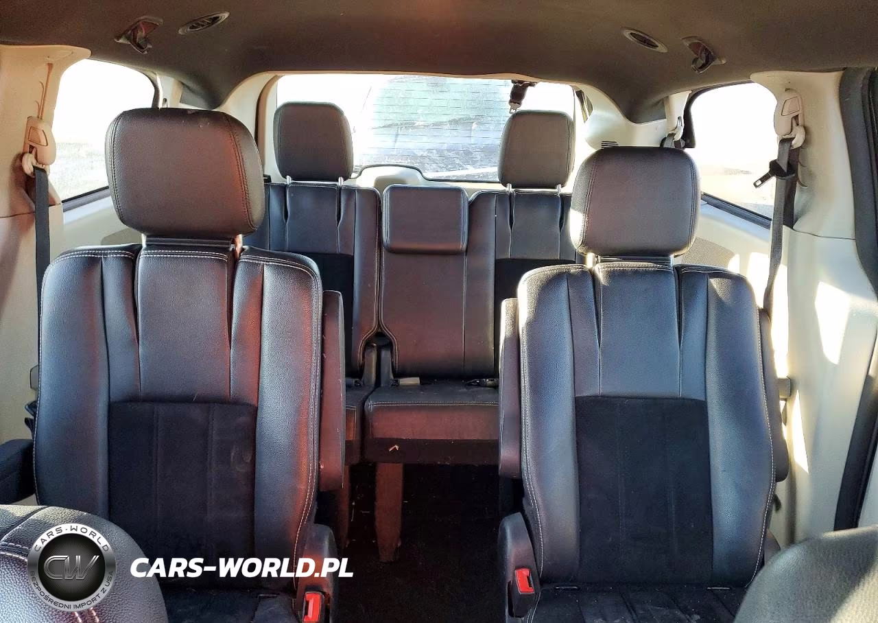 2018 Dodge Grand Caravan Sxt VIN:2C4RDGCGXJR250446 - 10