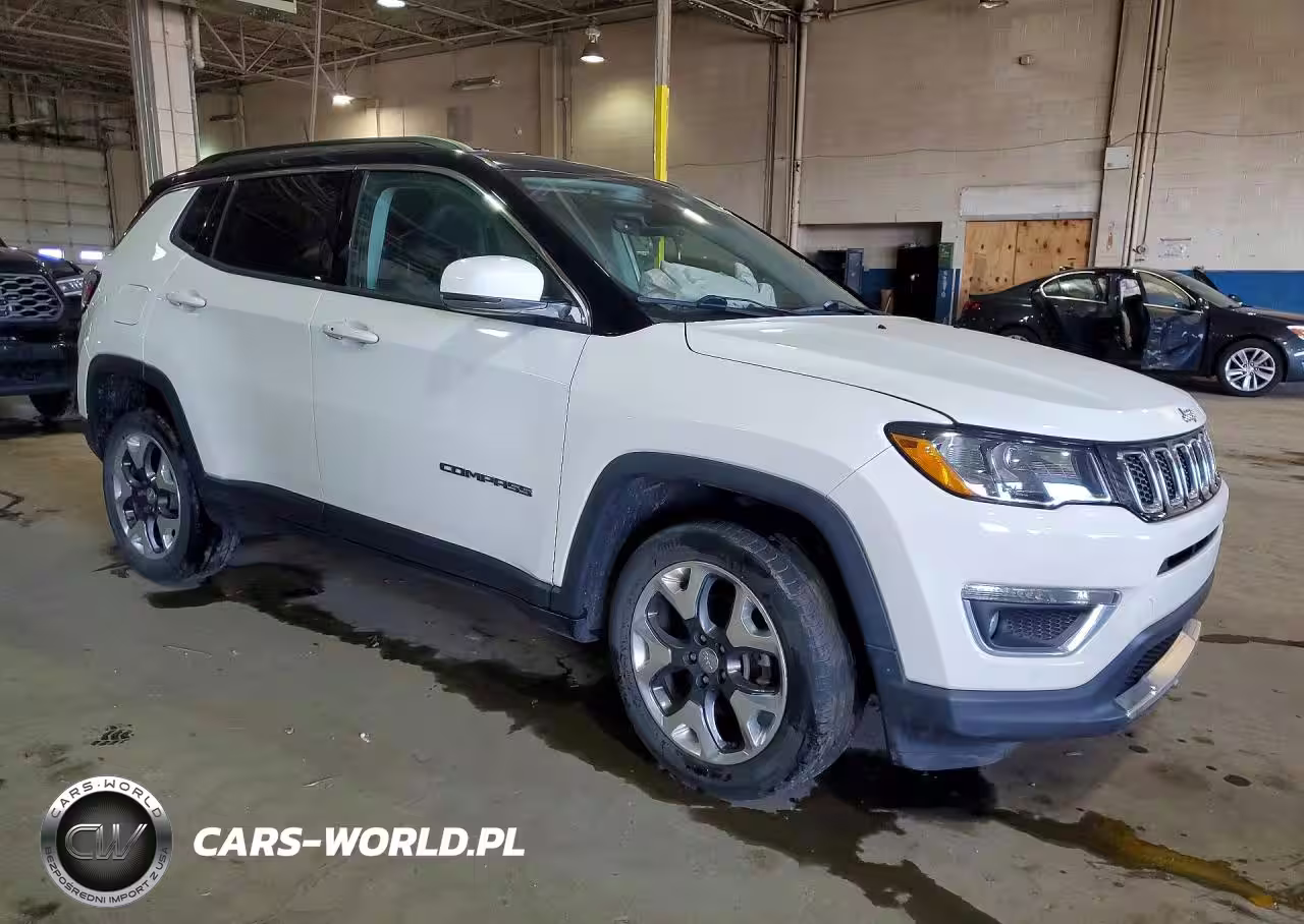 2018 Jeep Compass Limited VIN:3C4NJDCB5JT399743 - 4