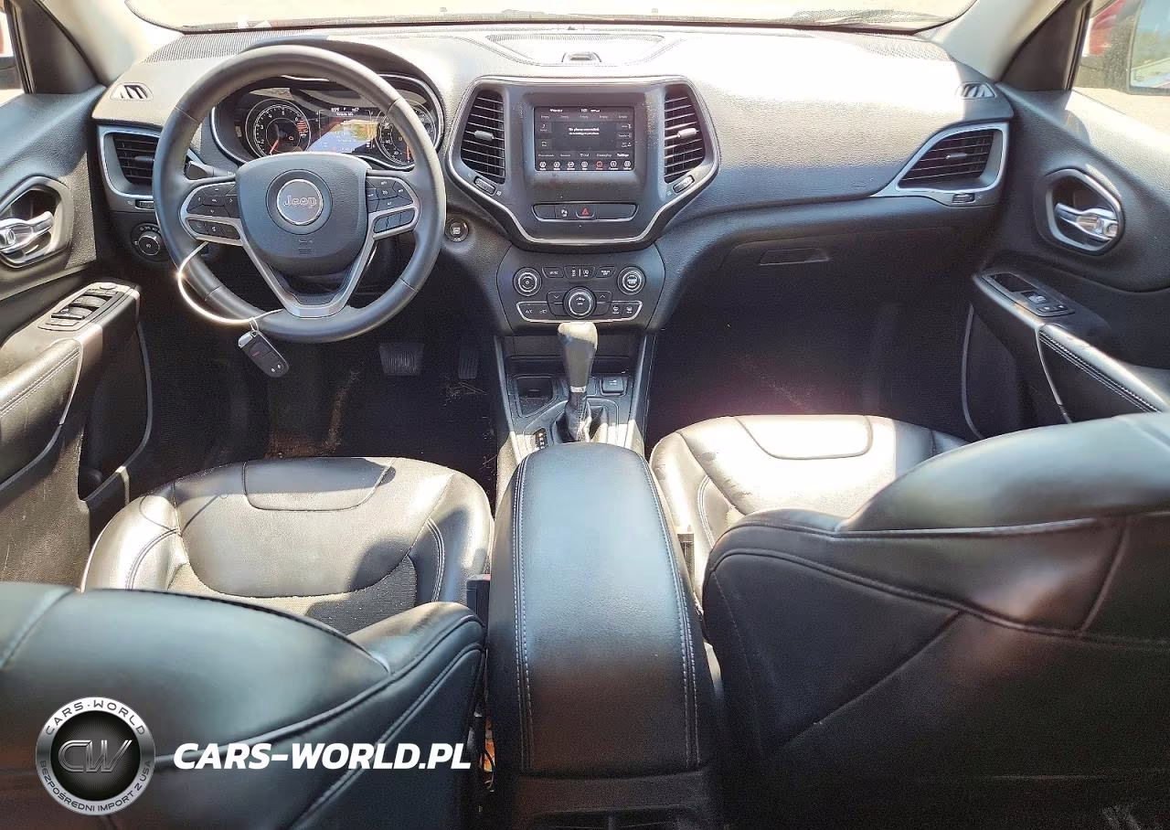 2020 Jeep Cherokee Latitude Plus VIN:1C4PJLLB5LD535901 - 8