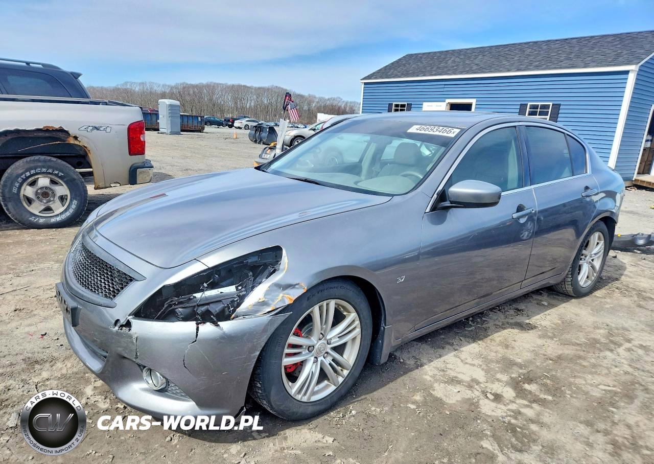 2015 Infiniti Q40 Base