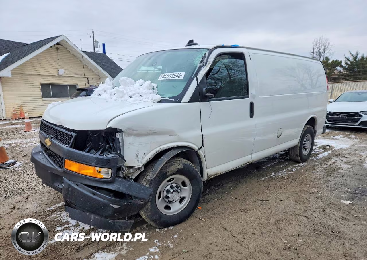 2024 Chev Express G2500