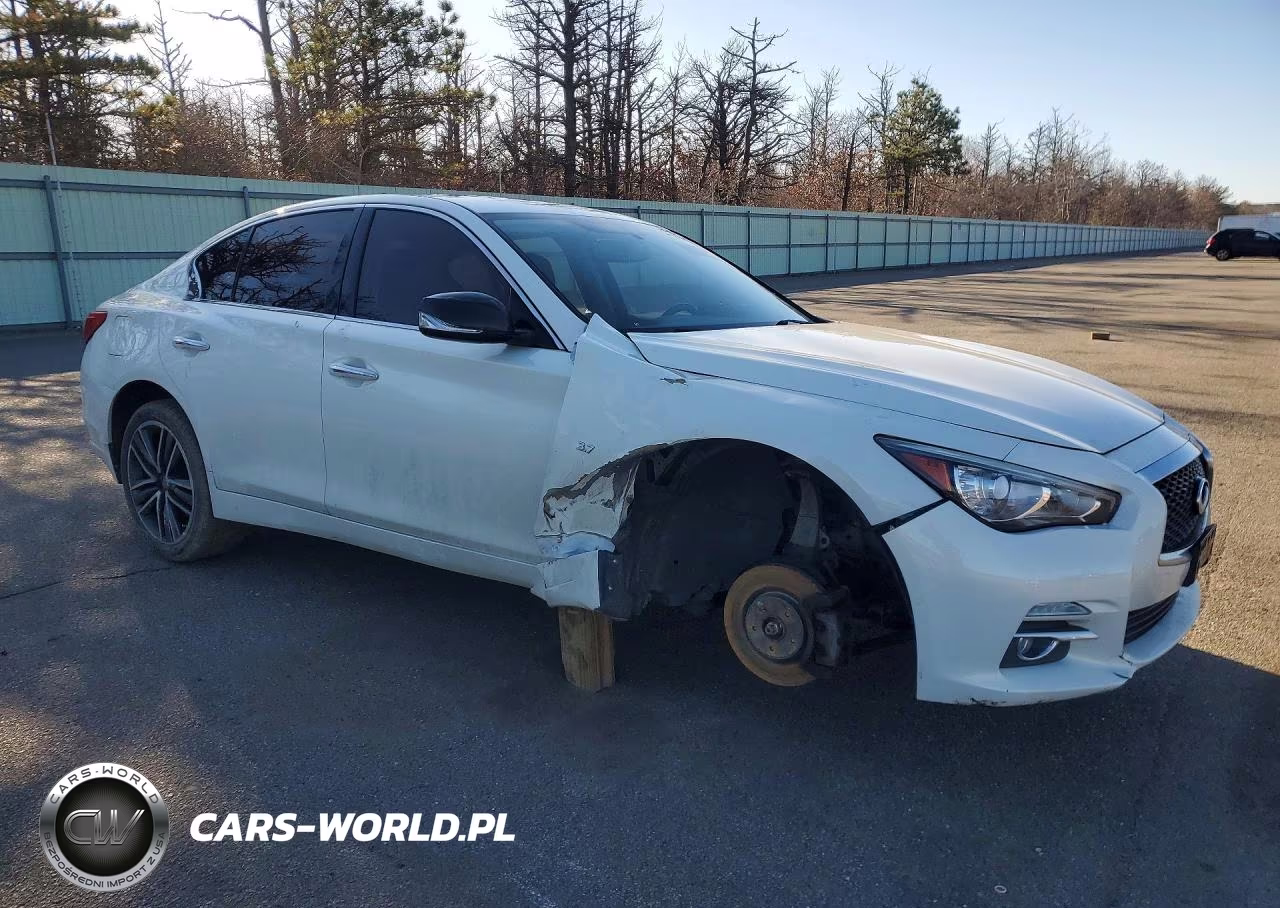 2015 Infiniti Q50 Premium VIN:JN1BV7AR2FM410562 - 4