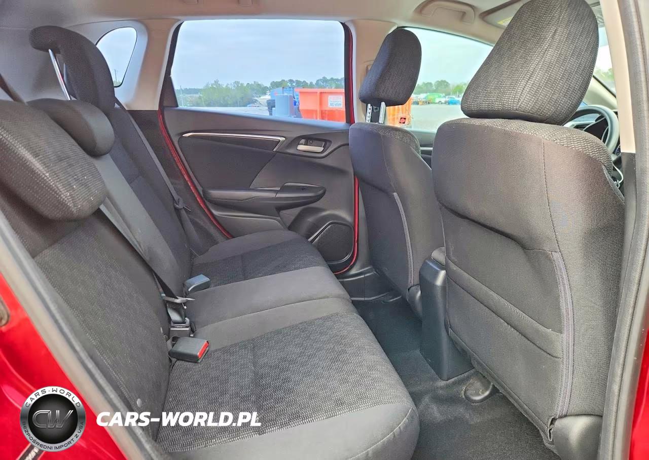 2015 Honda Fit Lx VIN:3HGGK5H58FM764644 - 10