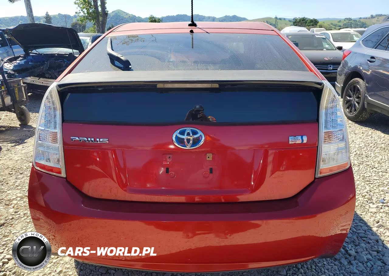 2011 Toyota Prius Three VIN:JTDKN3DU8B1447598 - 6