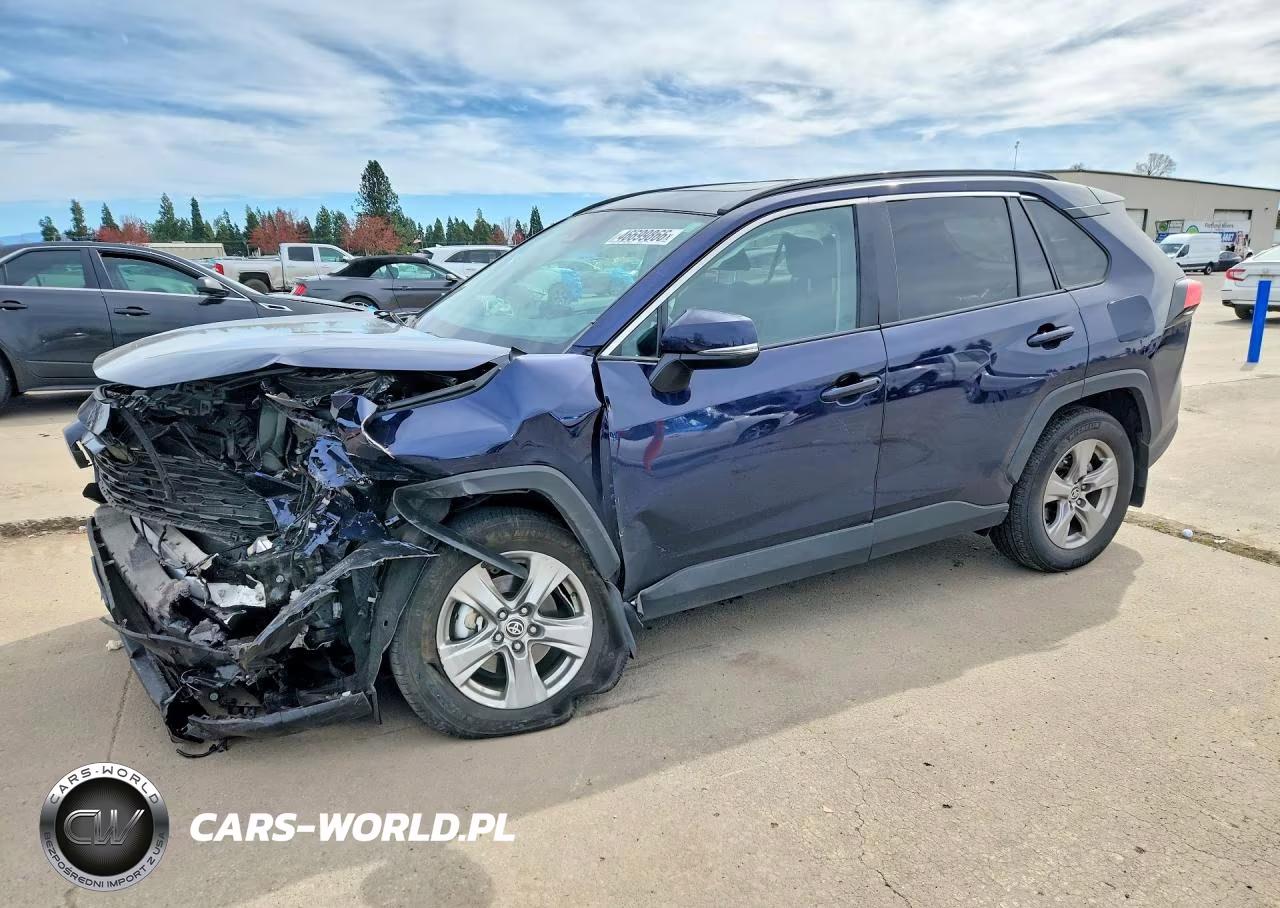 2024 Toyota Rav4 Xle – zdjęcie 1 z 12