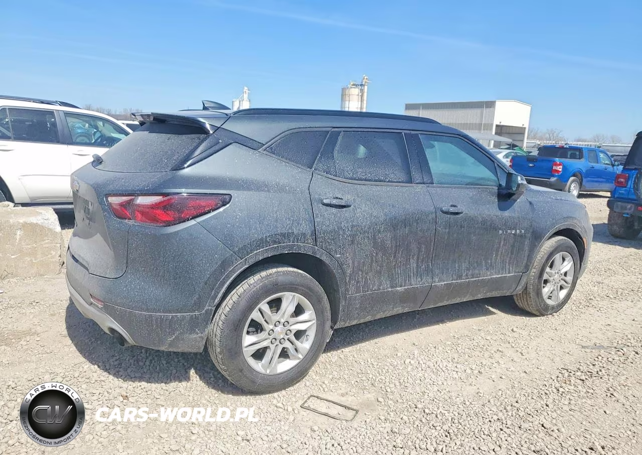 2019 Chevrolet Blazer 2Lt VIN:3GNKBCRS6KS698142 - 3