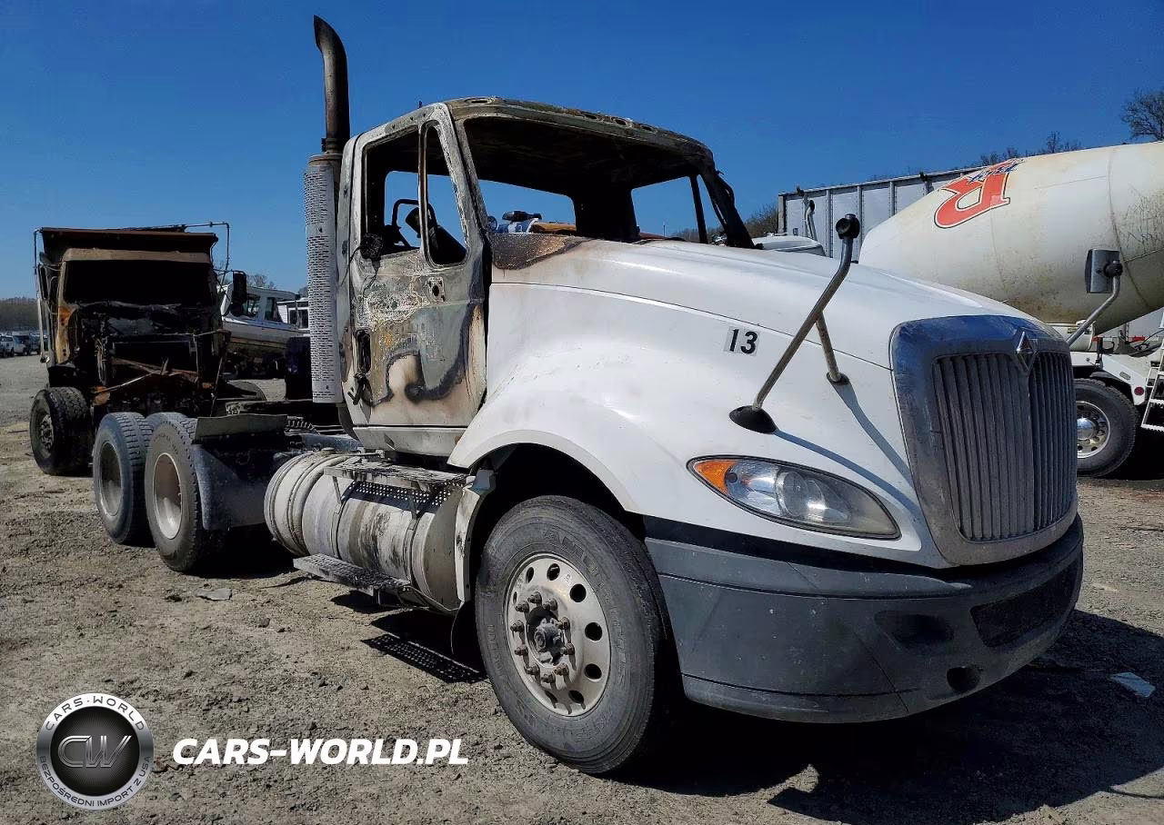 2012 International Lf687 Semi Truck