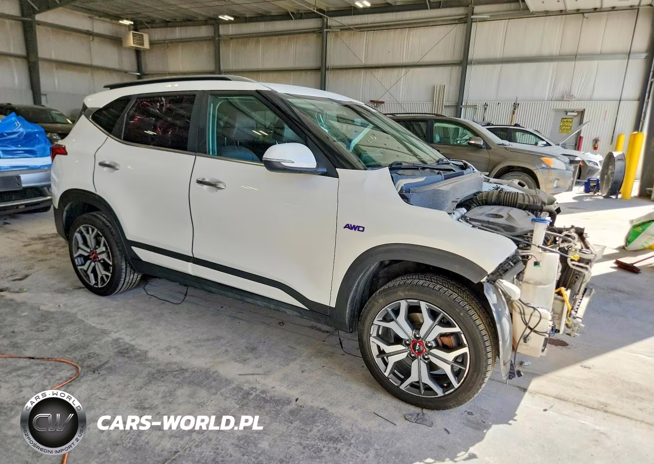 2023 Kia Seltos Sx VIN:KNDETCA26P7358123 - 4