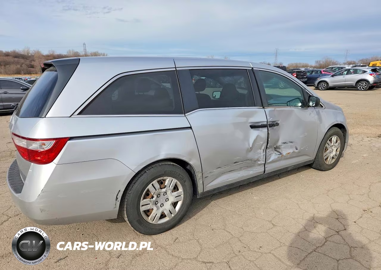 2011 Honda Odyssey Lx VIN:5FNRL5H22BB053675 - 3