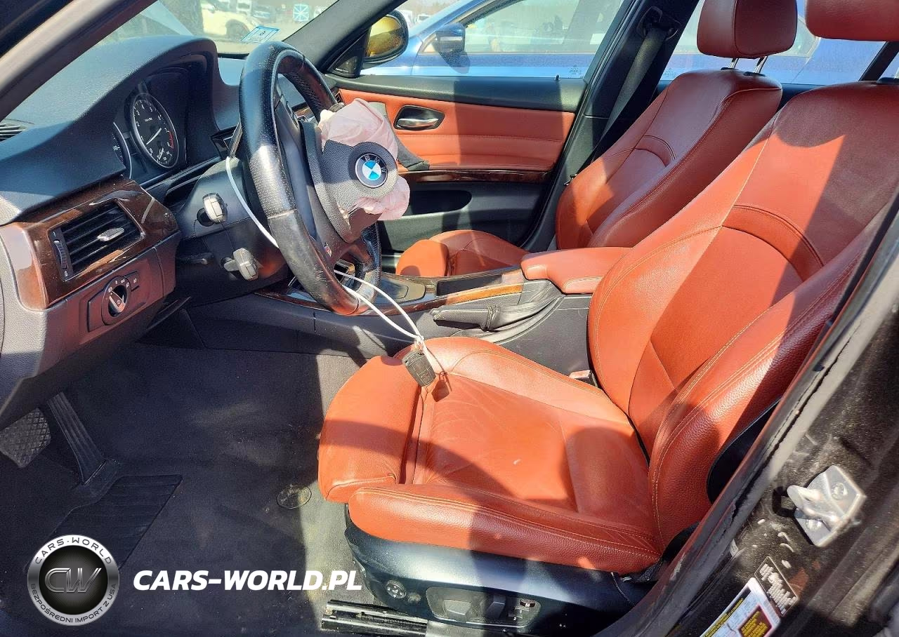 2011 BMW 335 Xi VIN:WBAPL5C55BA920484 - 7