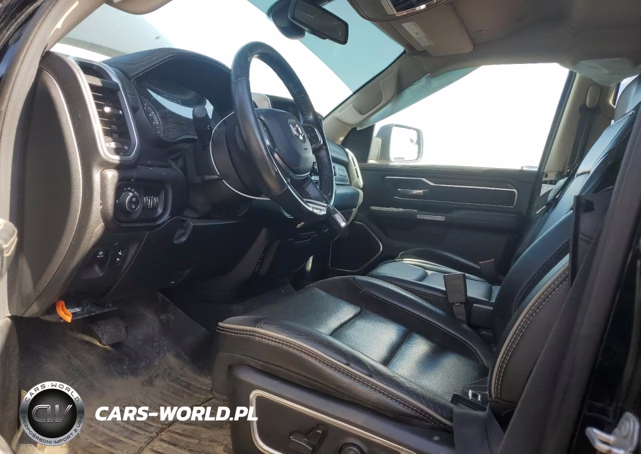 2019 Ram 1500 Laramie VIN:1C6SRFRT6KN822457 - 7