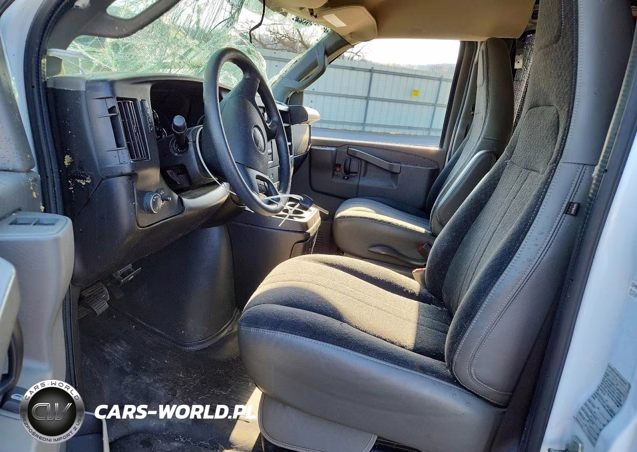 2020 GMC Savana 2500 Cargo Delivery Van VIN:1GTW7AFG6L1161581 - 7