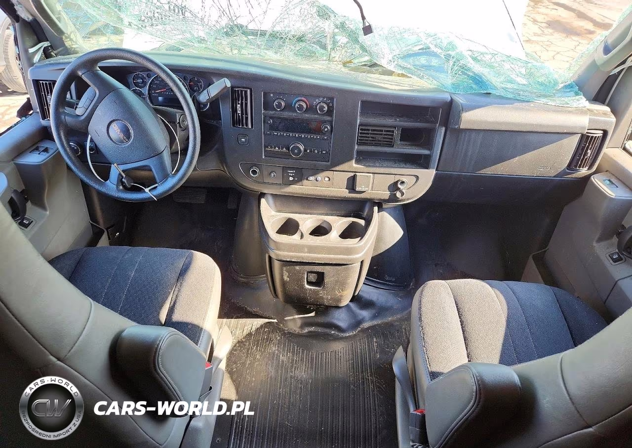 2020 GMC Savana 2500 Cargo Delivery Van VIN:1GTW7AFG6L1161581 - 8