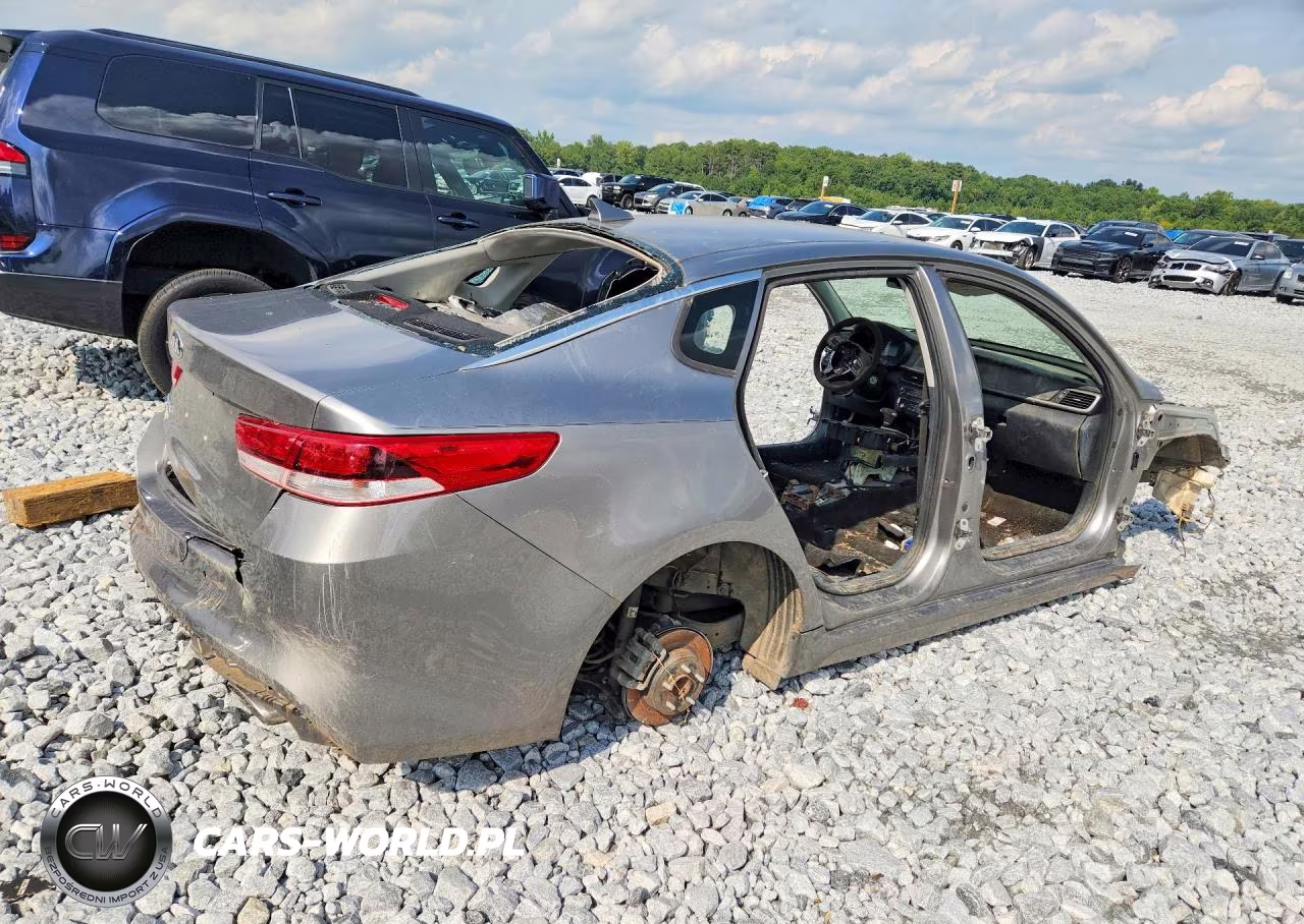 2018 Kia Optima Lx VIN:5XXGT4L36JG259465 - 3