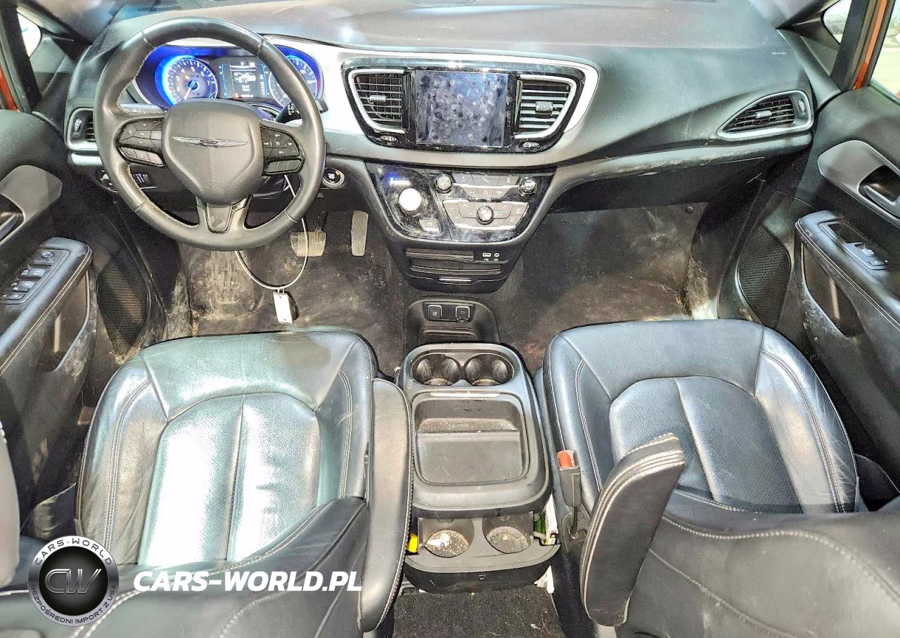 2018 Chrysler Pacifica Touring L VIN:2C4RC1BG2JR331216 - 8