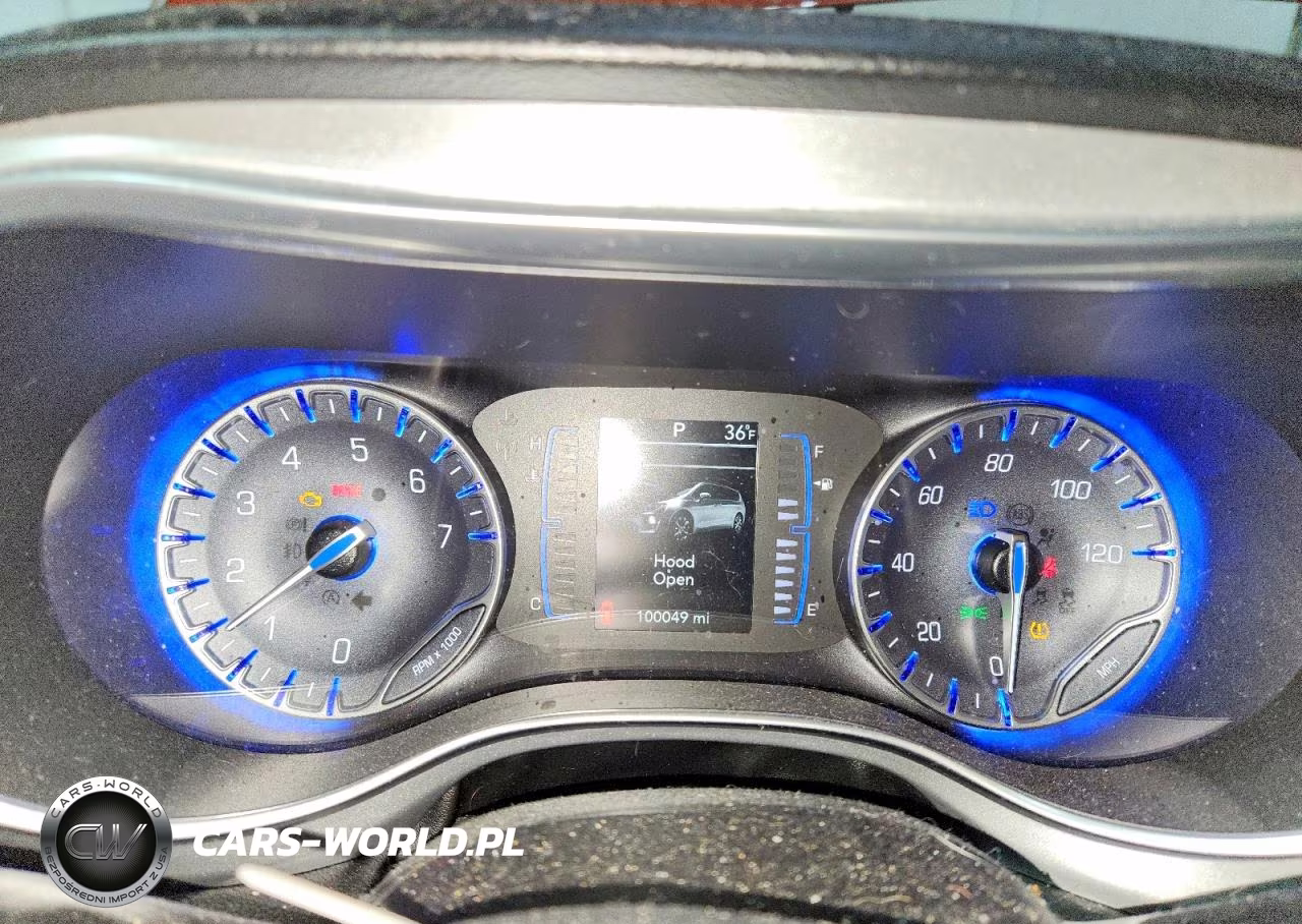2018 Chrysler Pacifica Touring L VIN:2C4RC1BG2JR331216 - 9