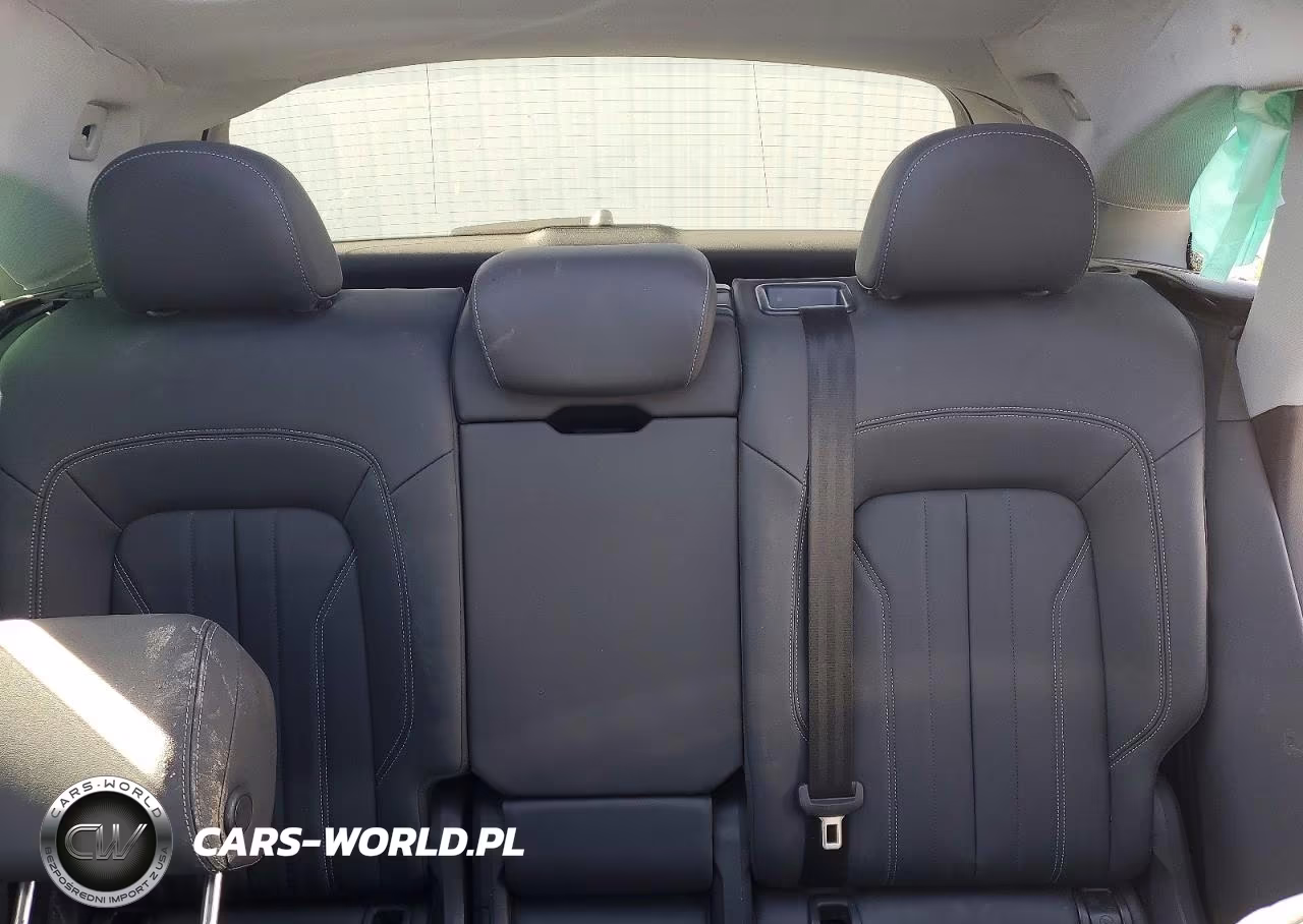 2022 Audi Q5 Premium Plus 45 VIN:WA1EAAFYXN2122375 - 10